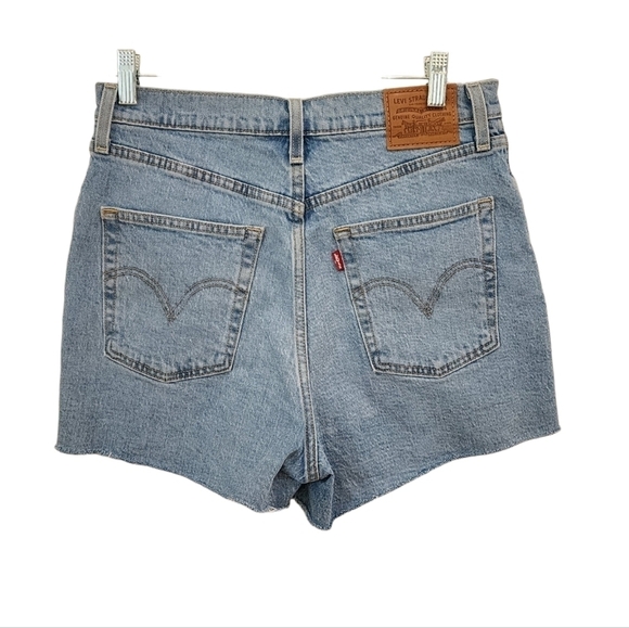 Levi's Ribcage Shorts 30 High Rise Distressed Light Wash - Picture 2 of 3